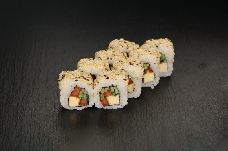 190. Tomago vegetarian roll