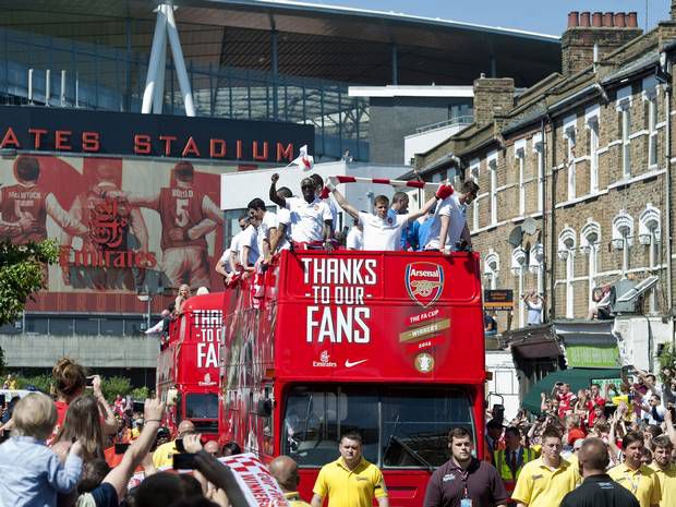 Arsenal Parade, Open Top Bus