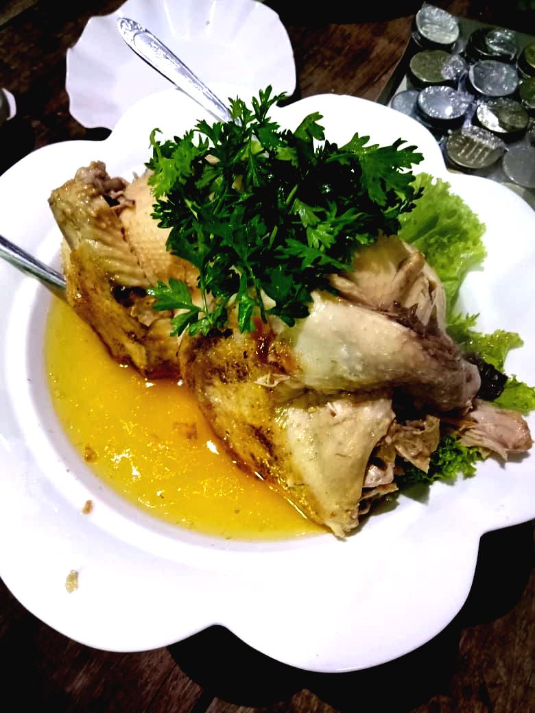 មាន់ចំហ៊ុយ