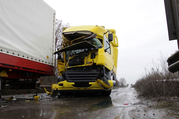 Overloaded Trucks Can Lead to Deadly Truck Accidents