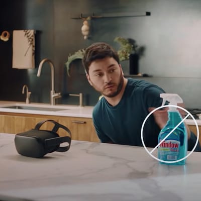 מהי הדרך הטובה ביותר לנקות את משקפי המציאות המדומה שלי?