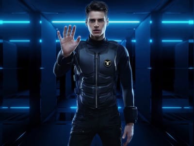 ה-Haptic Suit הוא מוצר מוכן לצרכן של bHaptics.