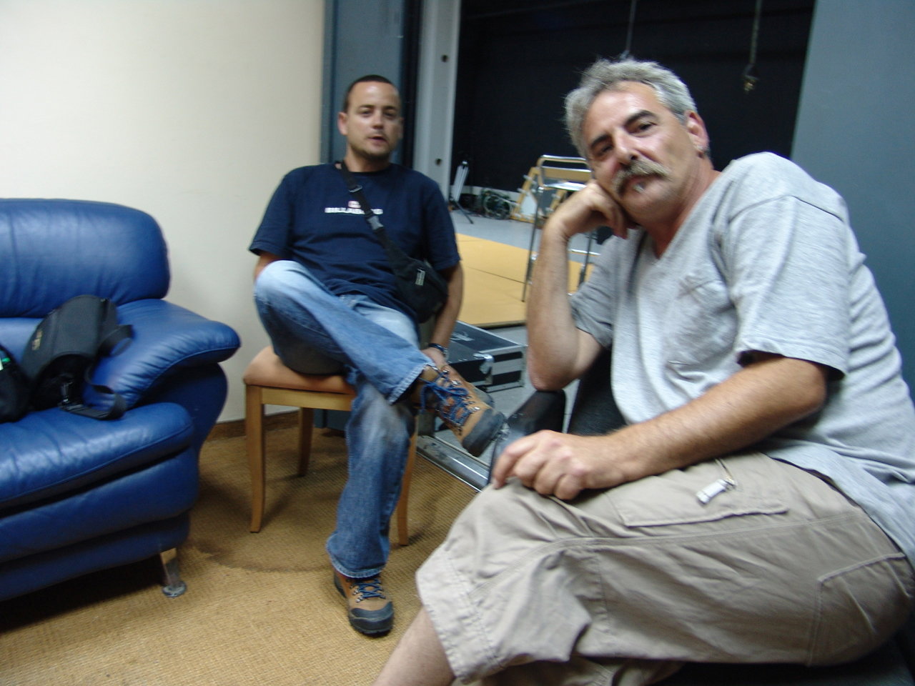 איש הסאונד איציק אמיתי והצלם טל ינוביצקי  מוכנים להקפצה
