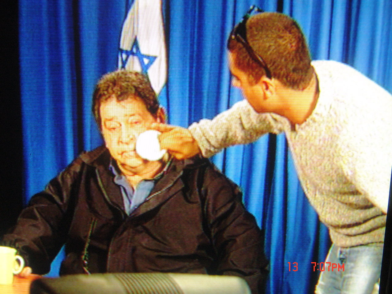 השר פואד בן אליעזר ומפיק השידור ל "ערב חדש"  חנן פרץ