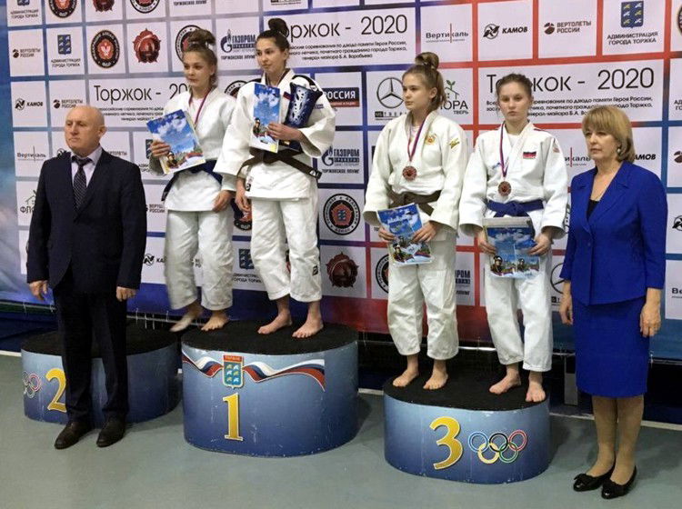 Всероссийском турнире по дзюдо среди юношей и девушек до 18 лет, памяти Героя России, генерал-майора Б.А.Воробьева