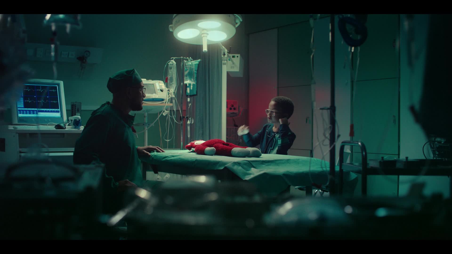 regie (& concept met Hakan Coskunsoy) voor kleertjes.com