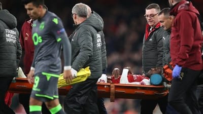 ผลบอล ย้อนหลัง เจ้านายของอาร์เซนอล Emery หลังกองหลังวัยรุ่น Nketiah กรอกว่างเปล่า Welbeck