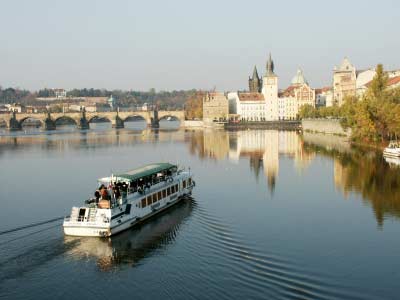 River VLTAVA /Moldva/