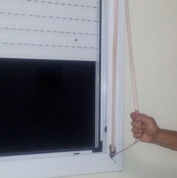 תריסי גלילה ידניים