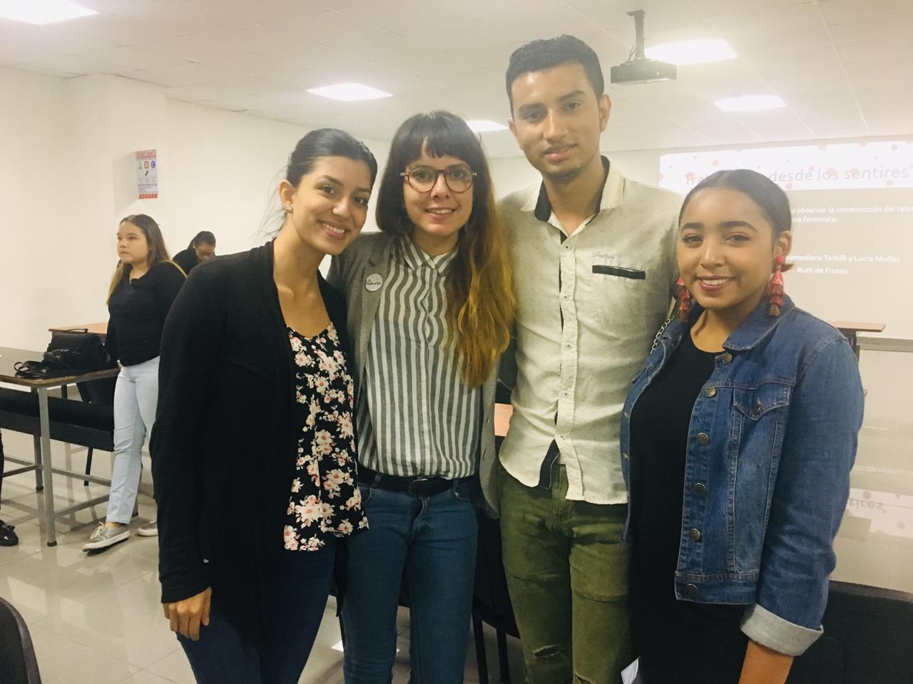 En compañia de la periodista española, Ruth de Frutos