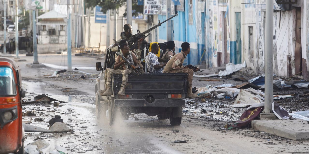 Deadly Siege of Somali Hotel Ends as Islamist Attackers Are Defeated