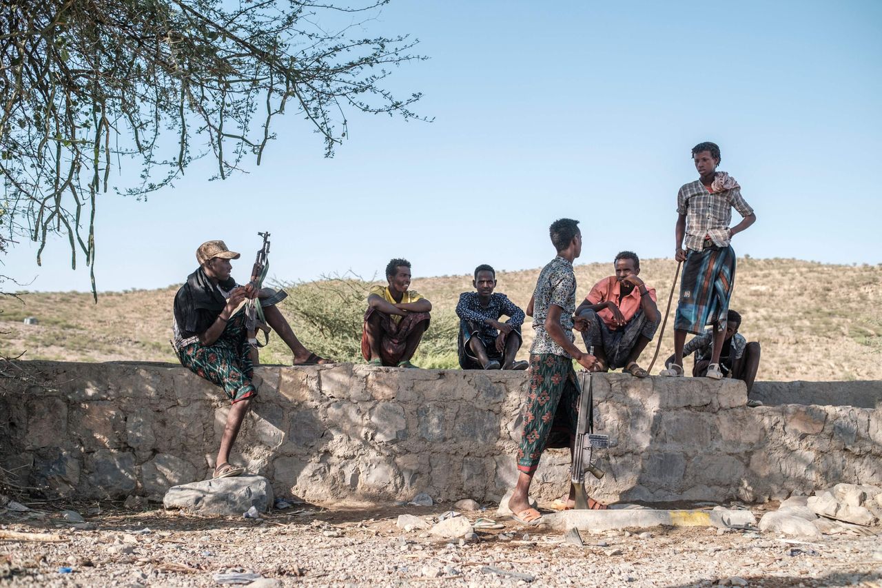 FIGHTING ERUPTS AGAIN IN ETHIOPIA, AS U.S TRIES TO RESTART PEACE TALKS