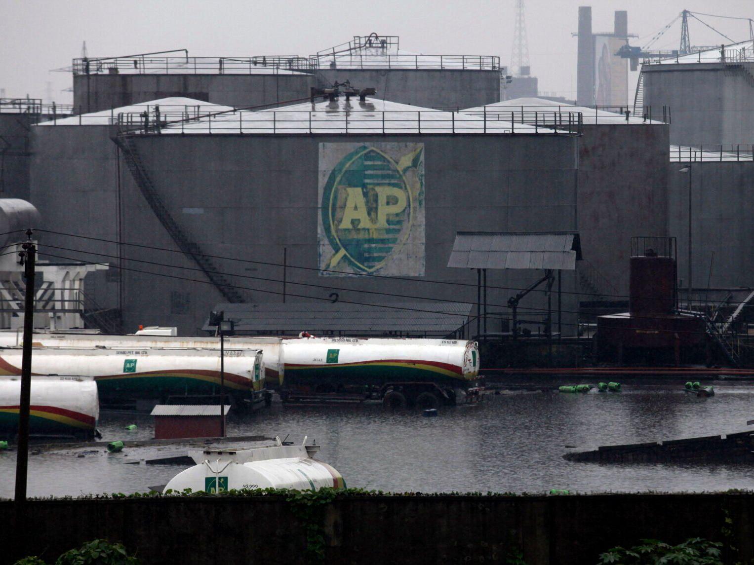 CATASTROPHIC FLOODING UNPRECEDENTEDLY HIT NIGERIA,UPROOTS MILLIONS & AFFECTS GAS PRODUCTION.