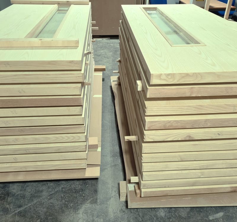 Interior and exterior door finshing