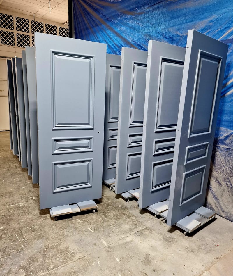 Interior and exterior door finshing