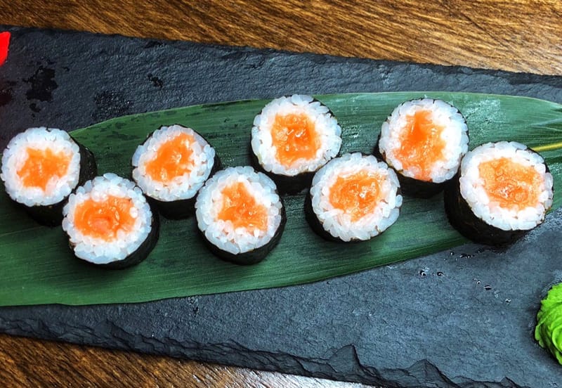 КАПА МАКИ С ЛОСОСЕМ