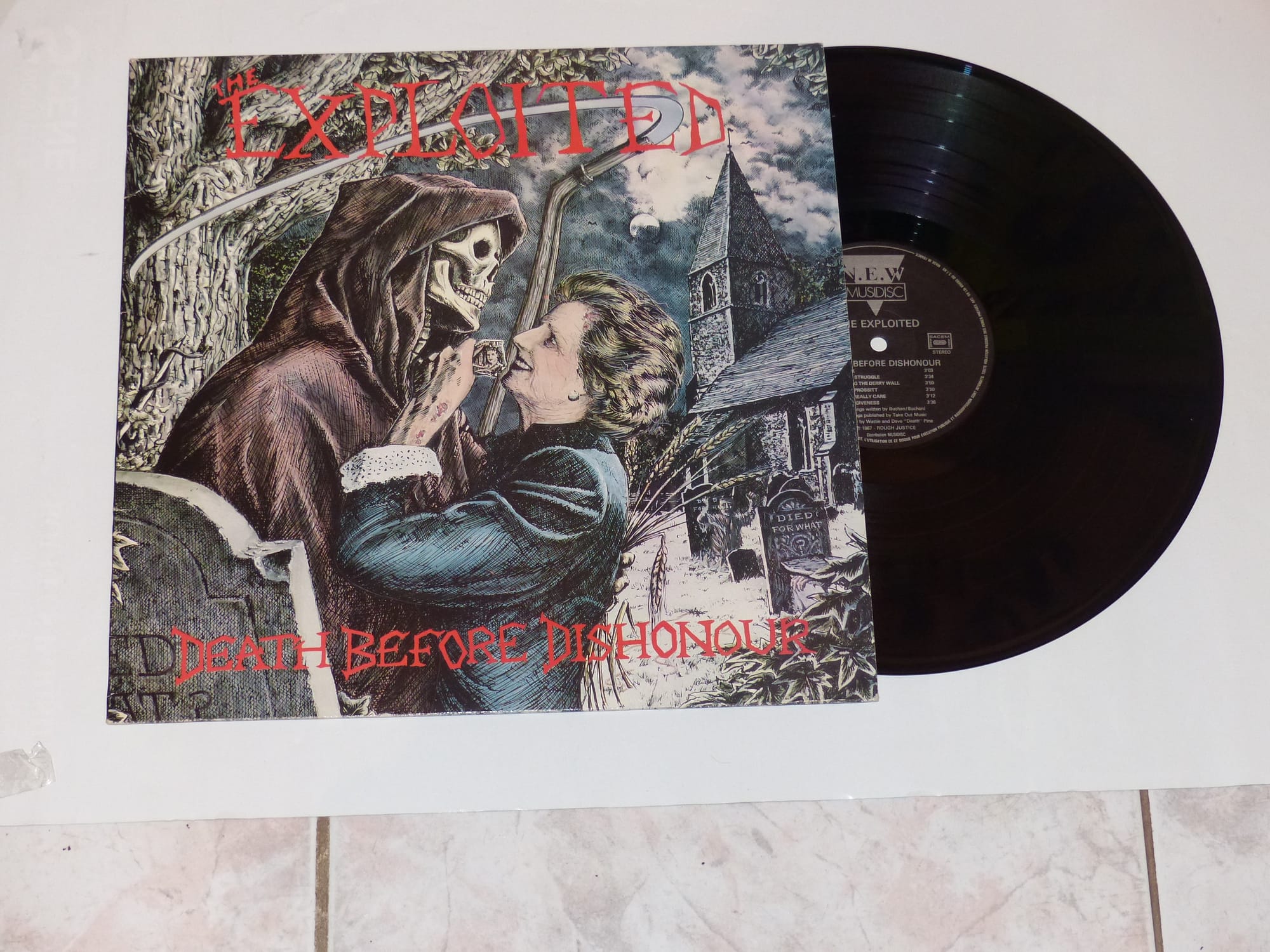 Death Before Dishonour - new musidisc 22376