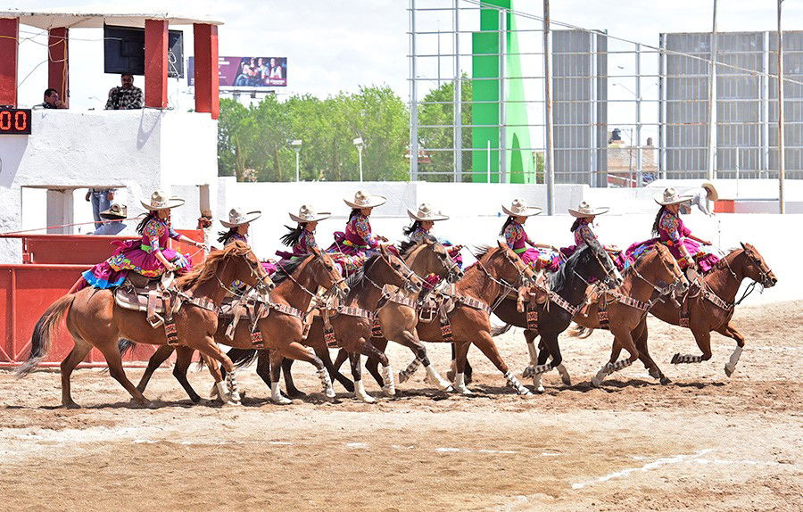 FLOR DE PEÑA, LÍDER DE LAS ESCARAMUZAS