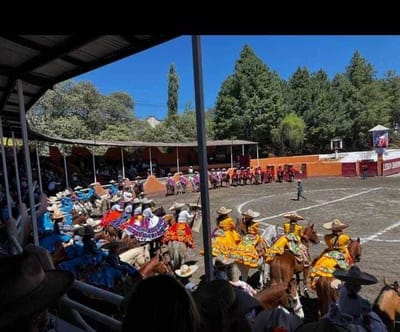 Charras de Placosa ganan en Temoaya 2024