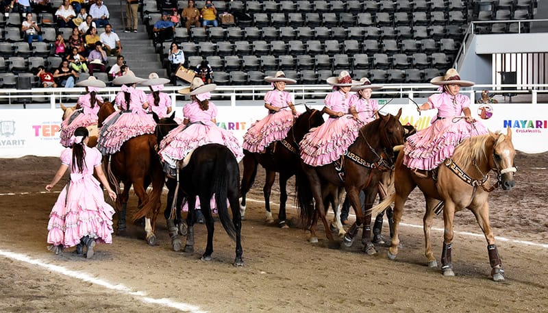 Margaritas encabezan a las escaramuzas categoría Dientes de Leche