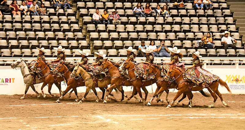 GOLPE DE TIMÓN DE CHARRA DE CHIAPAS EN LAS ESCARAMUZAS JUVENILES