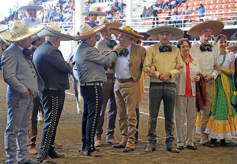 TRES REGALOS “B” SE AGENCIAN UN SITIO EN FINALES