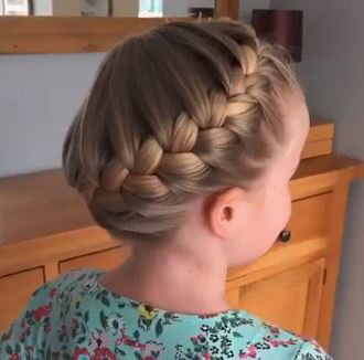 צמה קשת מסביב