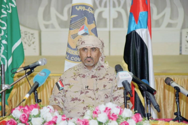 استجابة لدعوة الرئيس الزُبيدي.. انعقاد اللقاء الموسع لقيادات المقاومة الجنوبية بالعاصمة عدن (نص كلمة الرئيس)