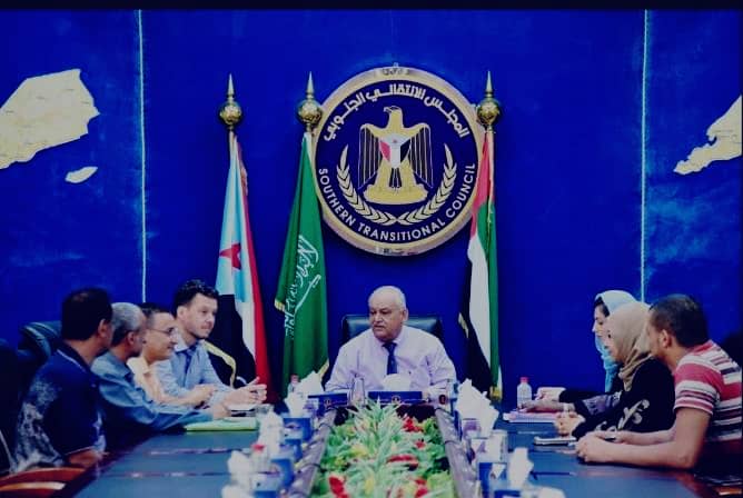 الوالي يلتقي ممثلي بعثة الصليب الأحمر لمناقشة أنشطتها والاحتياجات العاجلة لتدخلها
