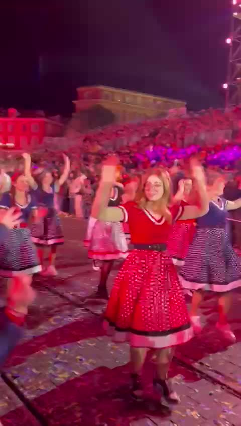 Carnaval de Nice - Le Roi de la Pop Culture