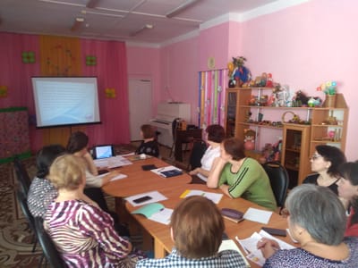 Презентация "Применение ИКТ в работе по развитию речи детей"