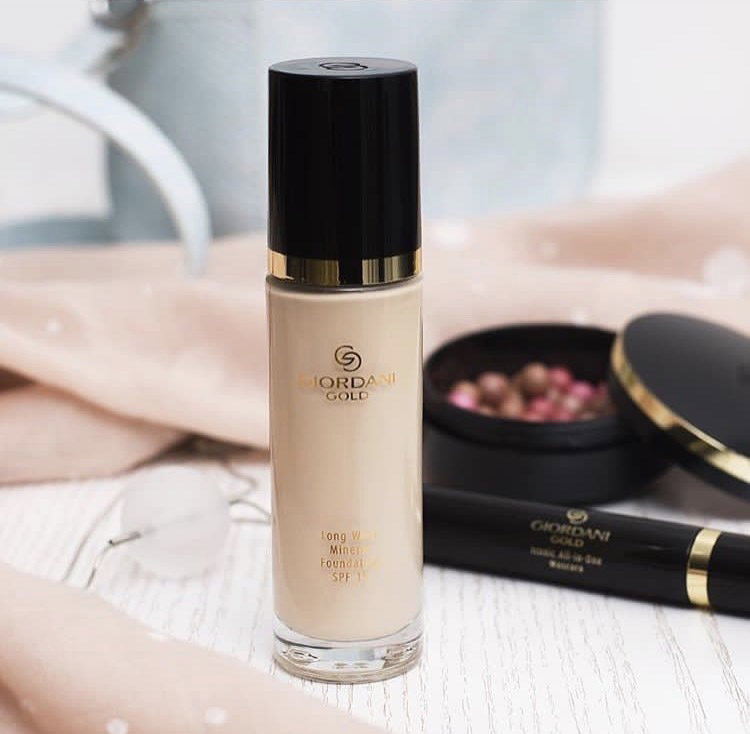 GIORDANI GOLD LONG WEAR MINERAL FOUNDATION