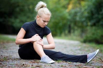 Nguyên nhân và triệu chứng đau khớp gối ở tuổi 30