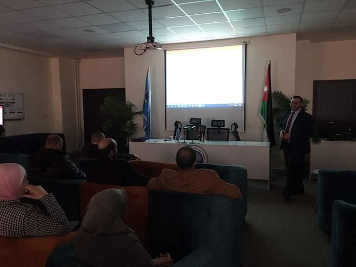 الأكاديمية تنظم ورشة تدريبية حول: "المهارات التكنولوجية في التعليم والبحث العلمي" في جامعة العلوم التطبيقية الخاصة