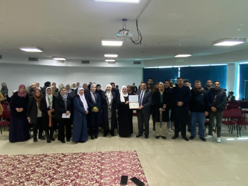 الأكاديمية تنظم ورشة تدريبية حول: "المهارات التكنولوجية في التعليم" بالتعاون مع مدارس أكاديمية القادة الدولية