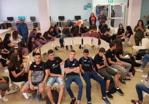 דמוקרטון עמל 2018 image