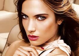 HISTORIA DEL MAQUILLAJE image