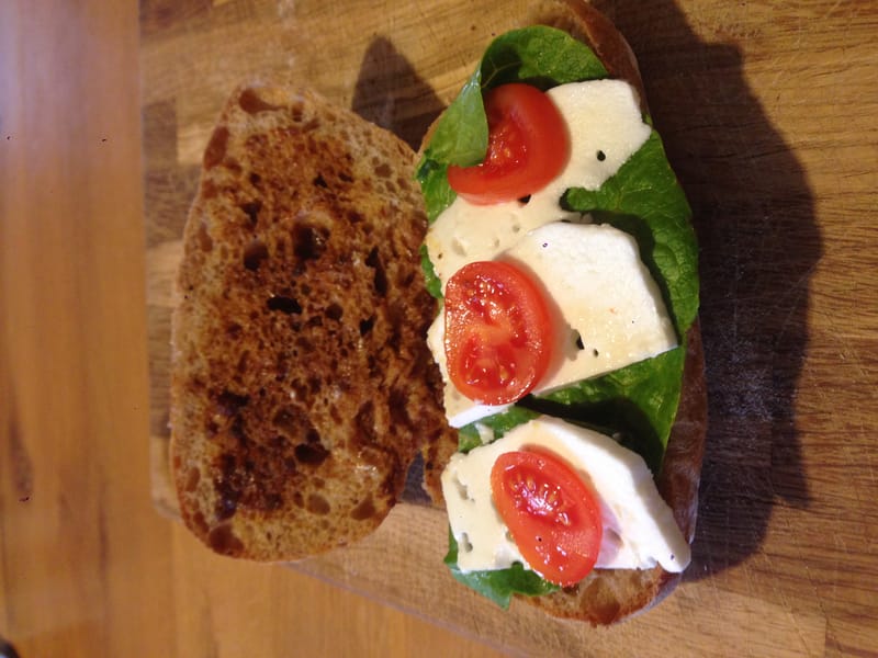 מה הקשר בין כריך גבינה למגוון מוצרים / שרותים ?