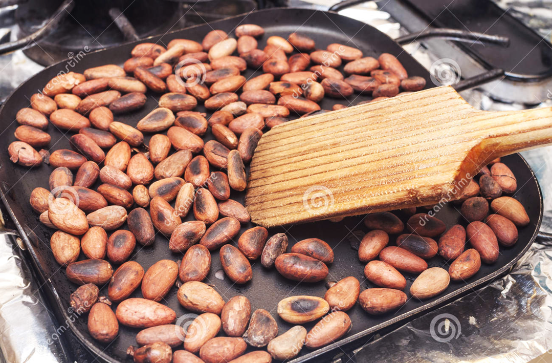 Tostado de las semillas del cacao