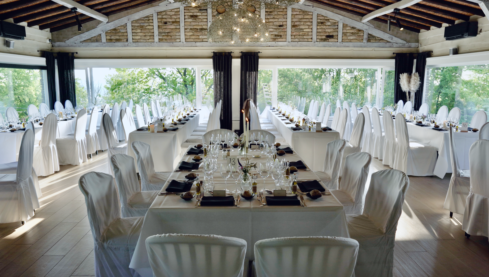 Mariages d'Exception dans des Cadres Somptueux – PRORÉAL