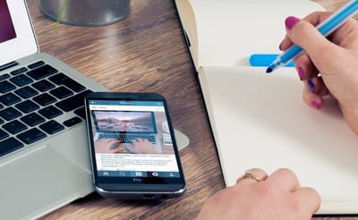 Cara Mengatur Penerimaan Kartu Bisnis di Smartphone