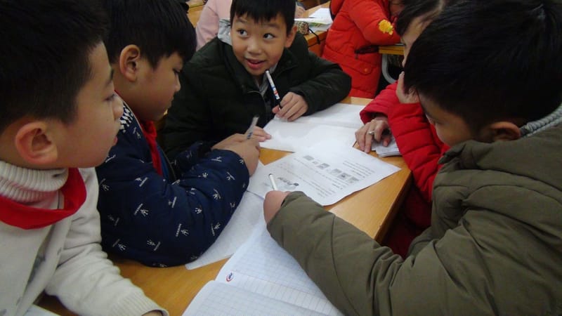 Lớp 5a6 tham gia thi siêu trí tuệ