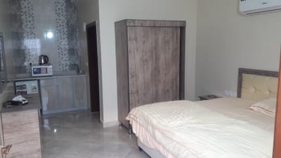 عن الشقق image