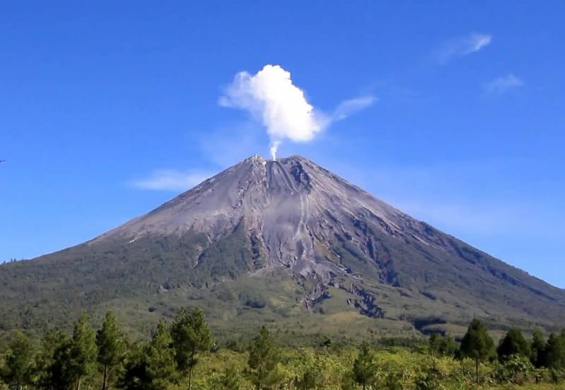 SEMERU 360 - Duration 4 Days 3 Nights