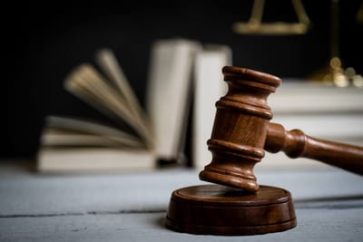 محامي موثق في الرياض image