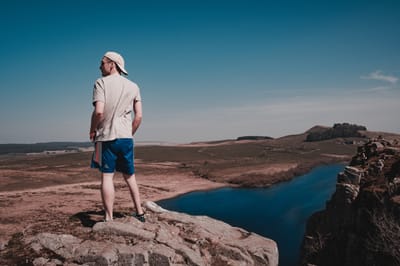 2019 LEAVE EVERYTHING BEHIND