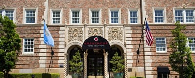 Top Hotels To Stay In When In Tulsa image