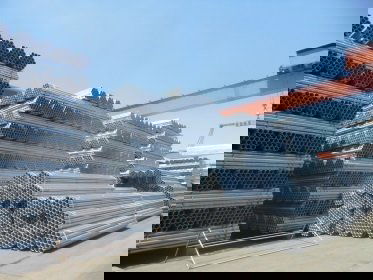 Metal Pipes and Metal Tubes