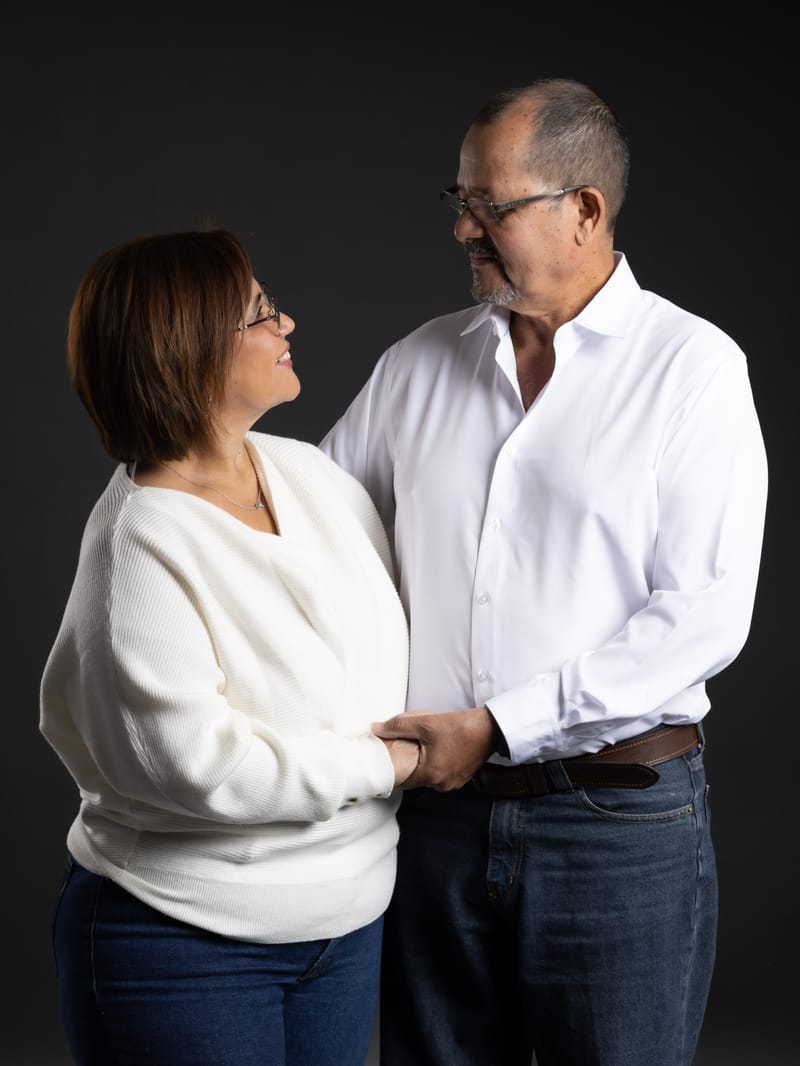 DAUGHTER, DAD AND MOM