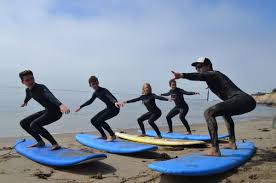 Clases de surf en grupo